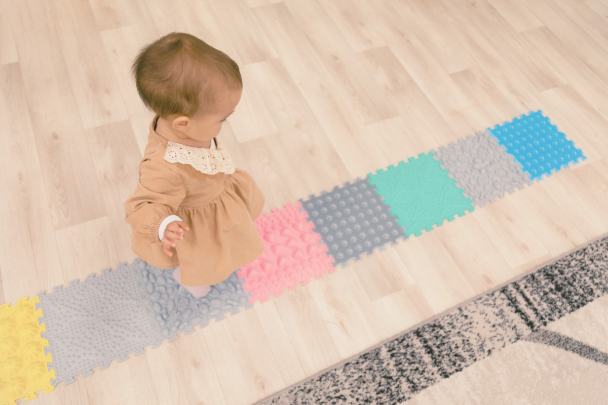 Child going on a sensory walk