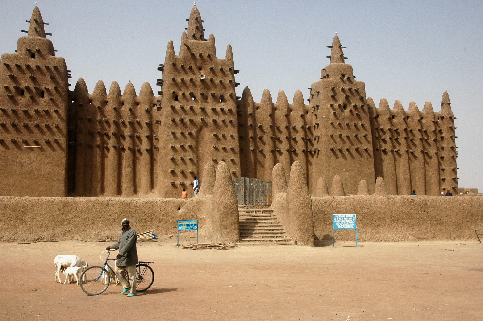 Great Mud Mosque, Djenné, Mali Ruud Zwart - Photo taken by Ruud Zwart