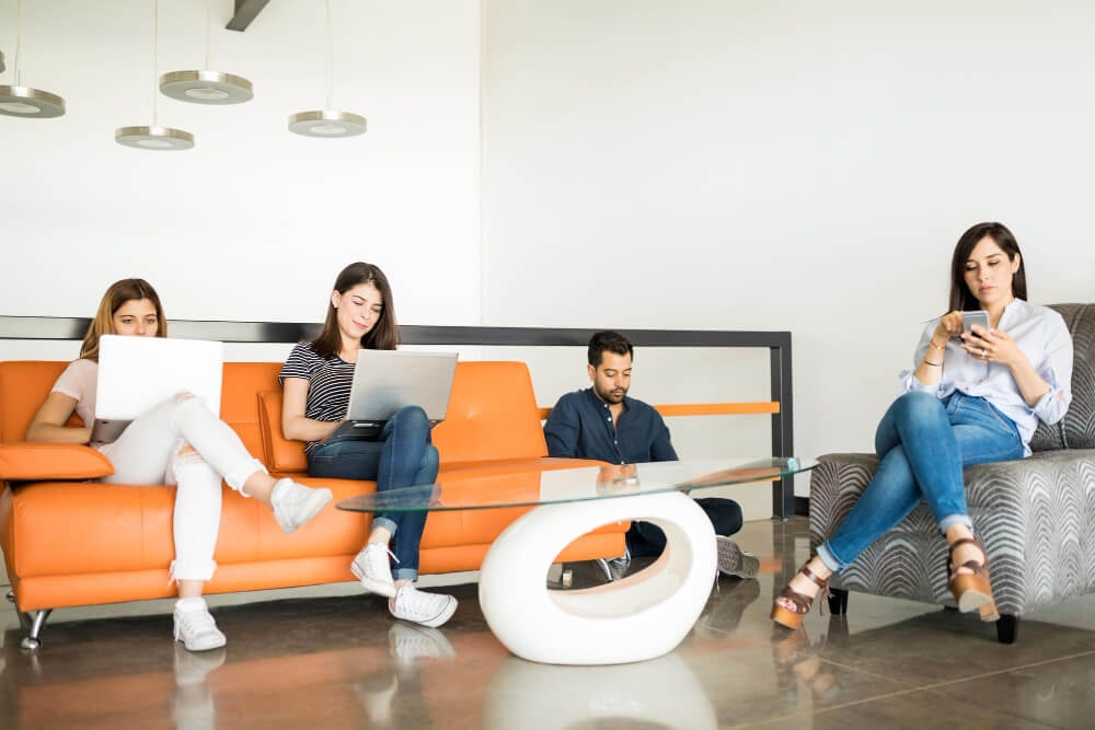 gather-continuous-feedback-from-hybrid-workers-benefits-of-hybrid