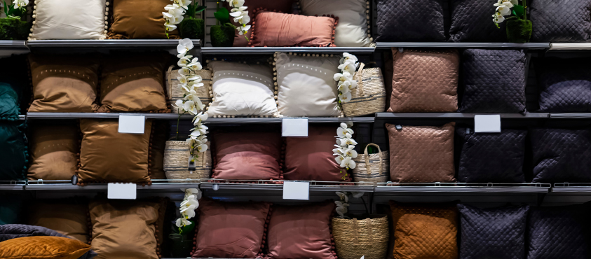 With such a wide variety of pillows to choose from in all shapes and sizes, using our simple rules will stop you from feeling overwhelmed.