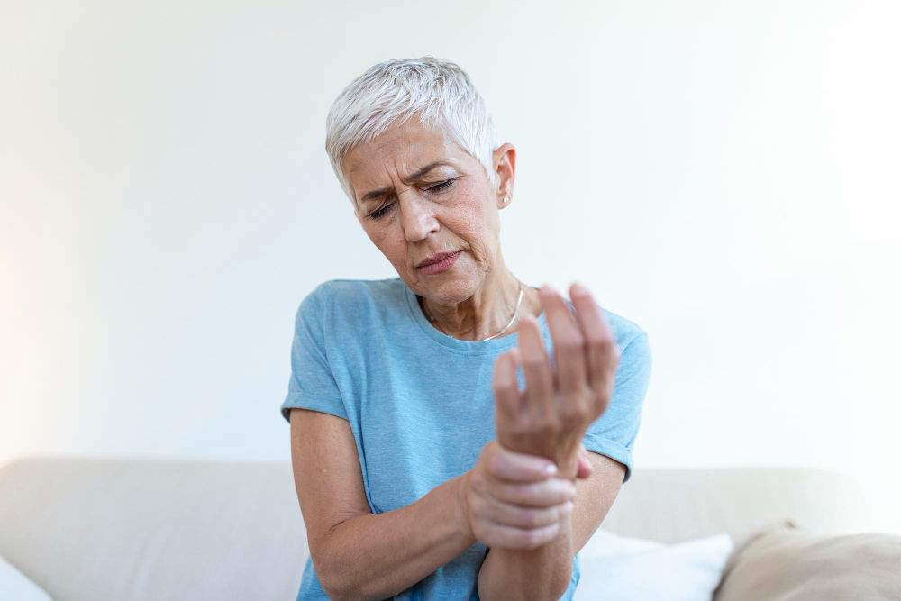 O colágeno tem efeito positivo no tratamento da osteoartrite. Fonte da imagem: freepik.