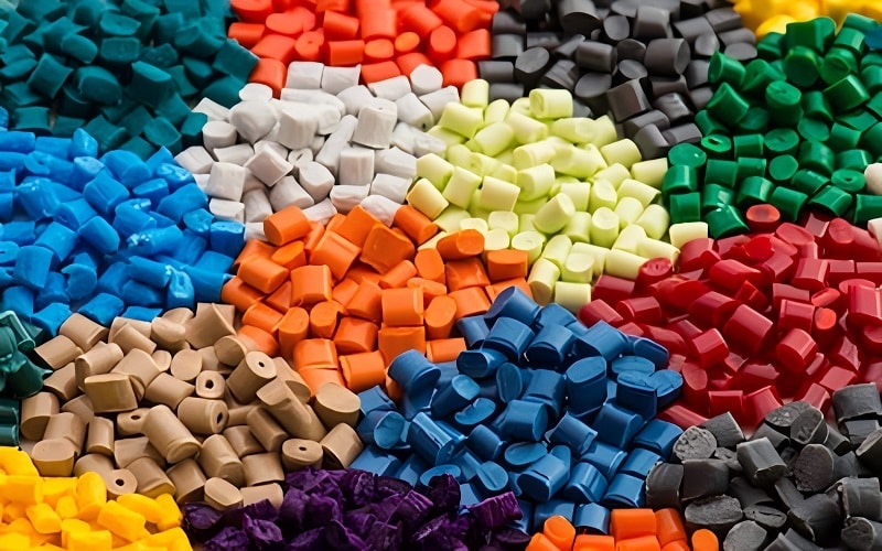 different types of thermoplastic materials used in injection molding