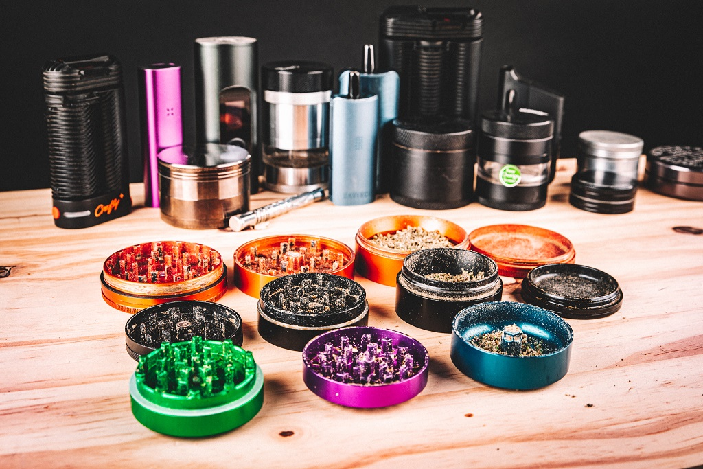 How to clean grinder