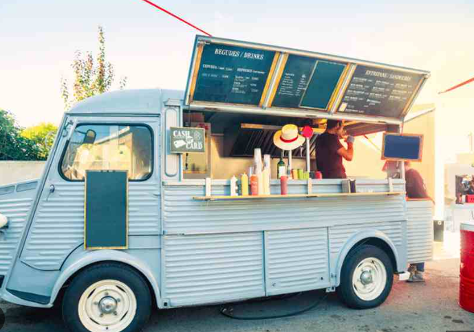 Side Hustle With A Truck: 17 Realistic Ideas & Instructions 36