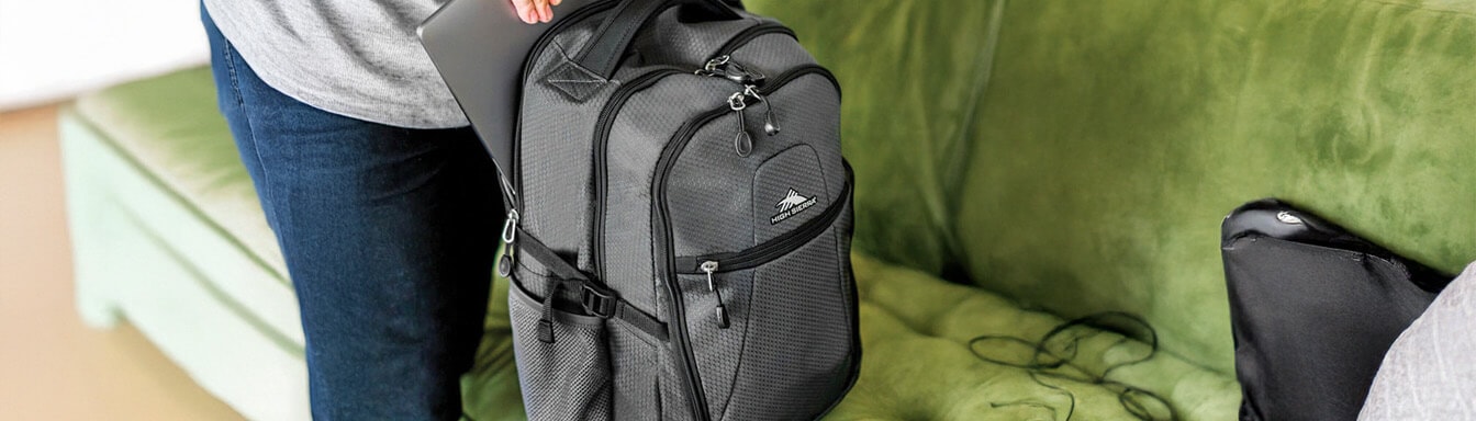 A simple guide to ordering custom conference bags.