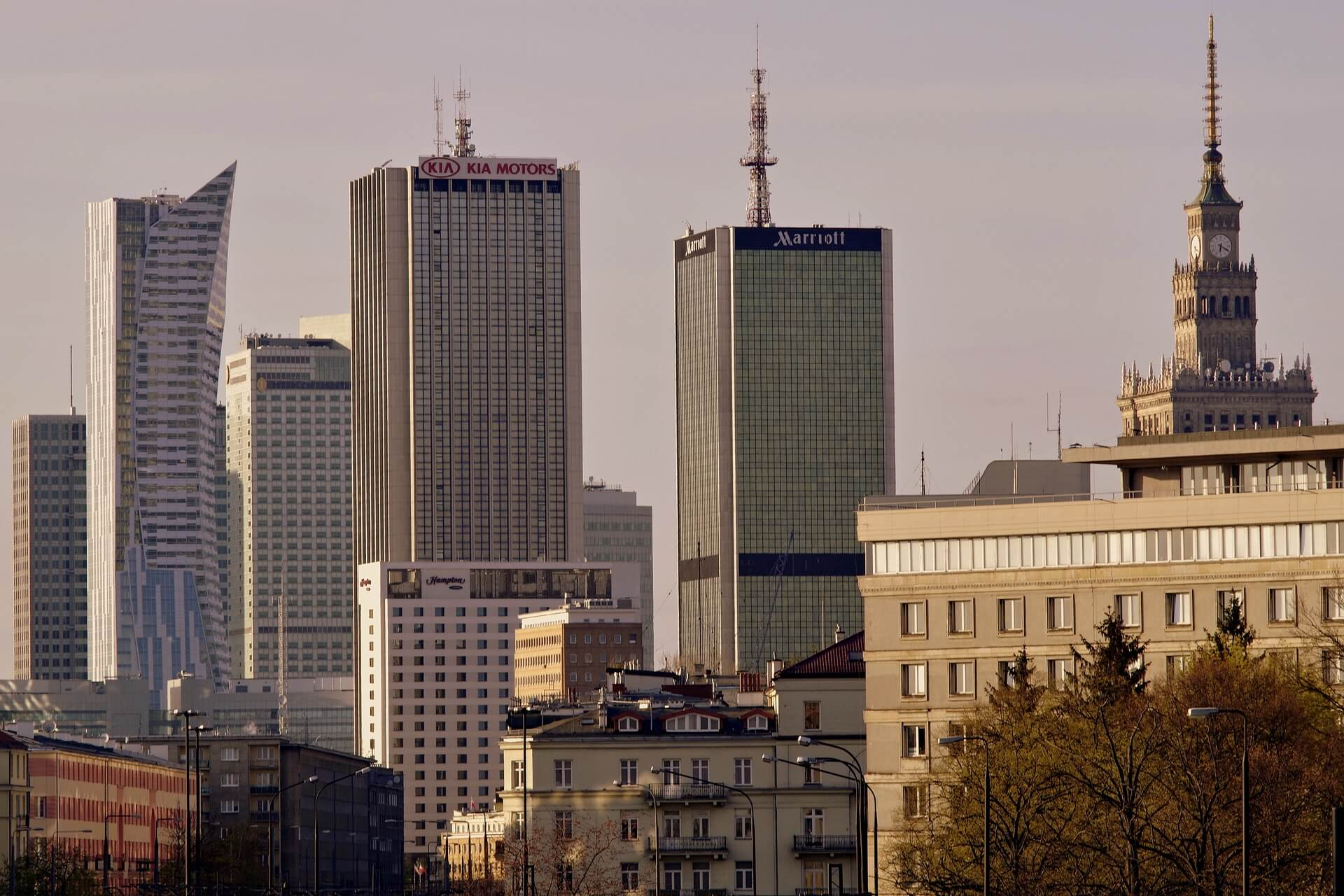 wysoki budynki biurowe w Warszawie, ładny widok