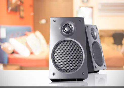 How to dust your speakers using a microfiber cloth