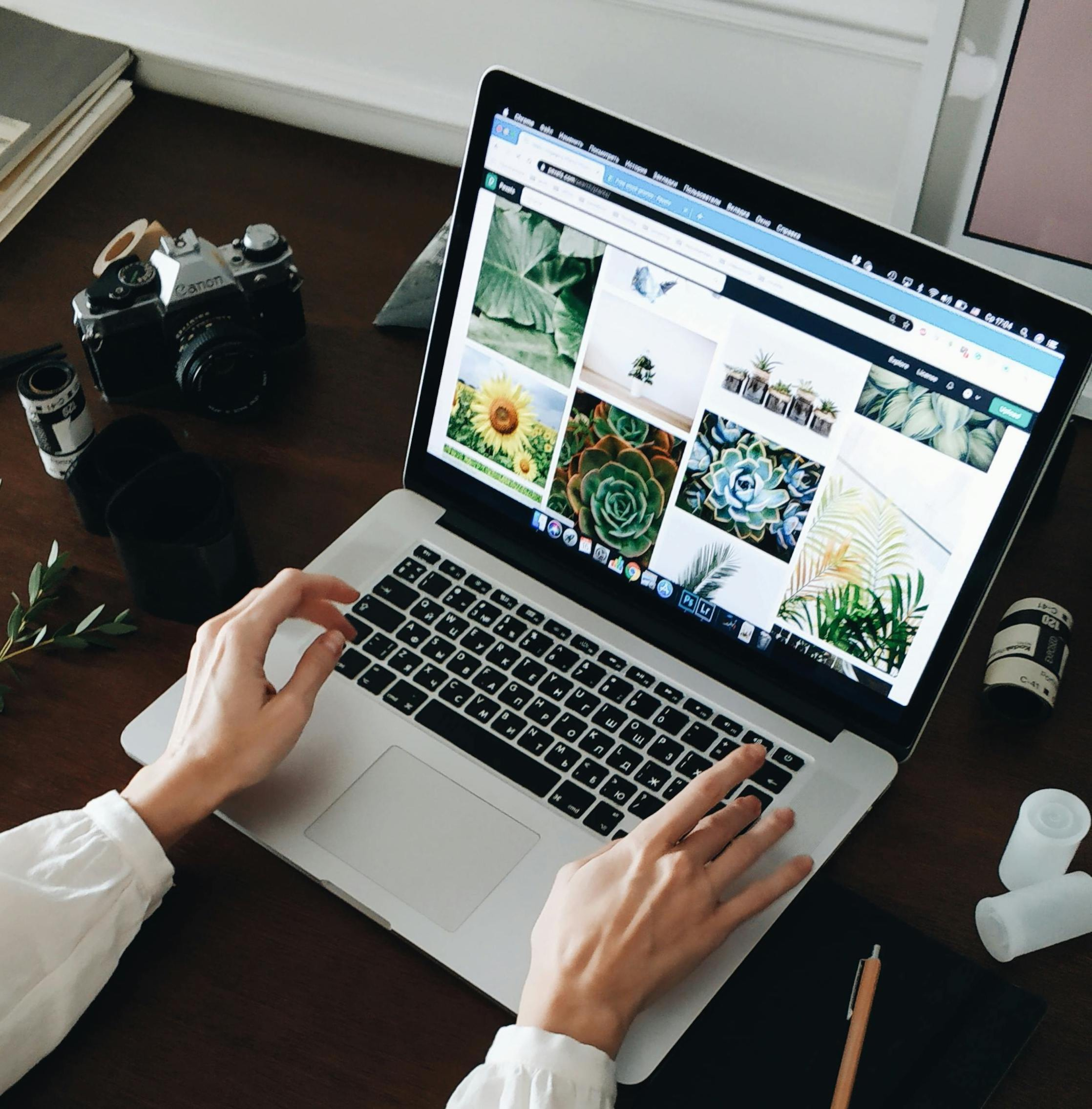 Website Graphics: Helpful Guide 4 Generating Website Traffic - JO Agency