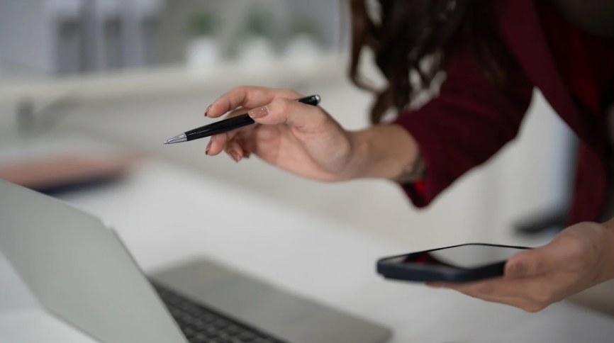 Cele SMART – wyznaczanie mierzalnych, osiągalnych i określonych w czasie celów w sprzedaży, zarządzaniu projektami i rozwoju zawodowym. Metoda SMART i SMARTER w planowaniu strategii, realizacji celów biznesowych, zwiększeniu sprzedaży oraz monitorowaniu postępów.