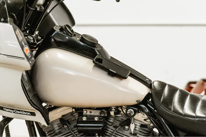 freakmount billet phone mount on bike