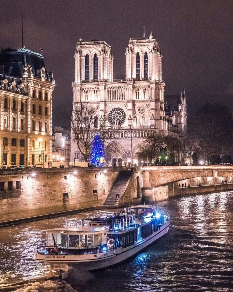Paris France seine river 