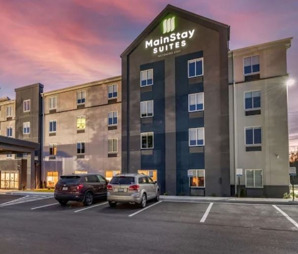 Exterior view of Mainstay Suites Georgetown Lexington North