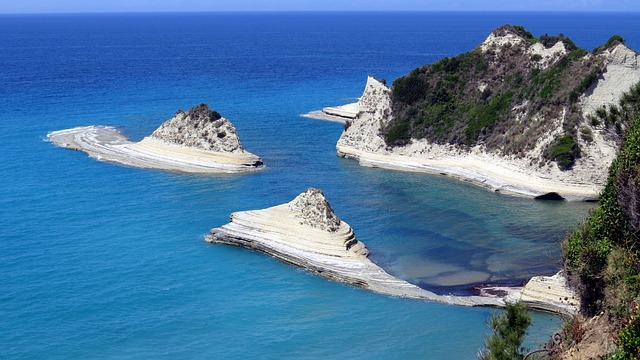 Corfu villas in picturesque villages and boat trips
