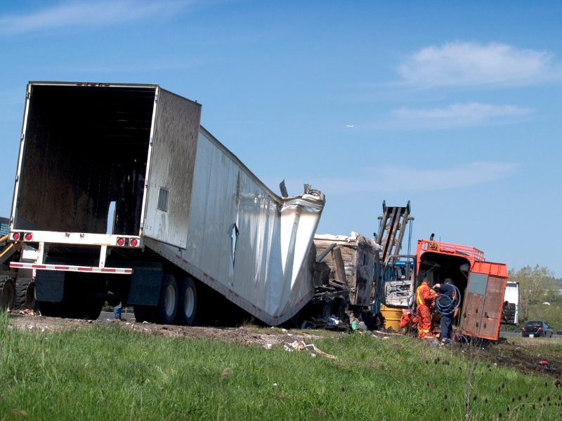 An image showing a traffic accident with a semi-truck in Georgia.