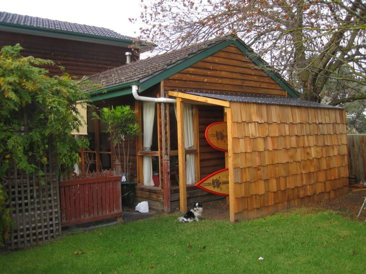 DIY Outdoor Kayak & Paddle board Storage Shed with Conveyor Rollers & Lock  