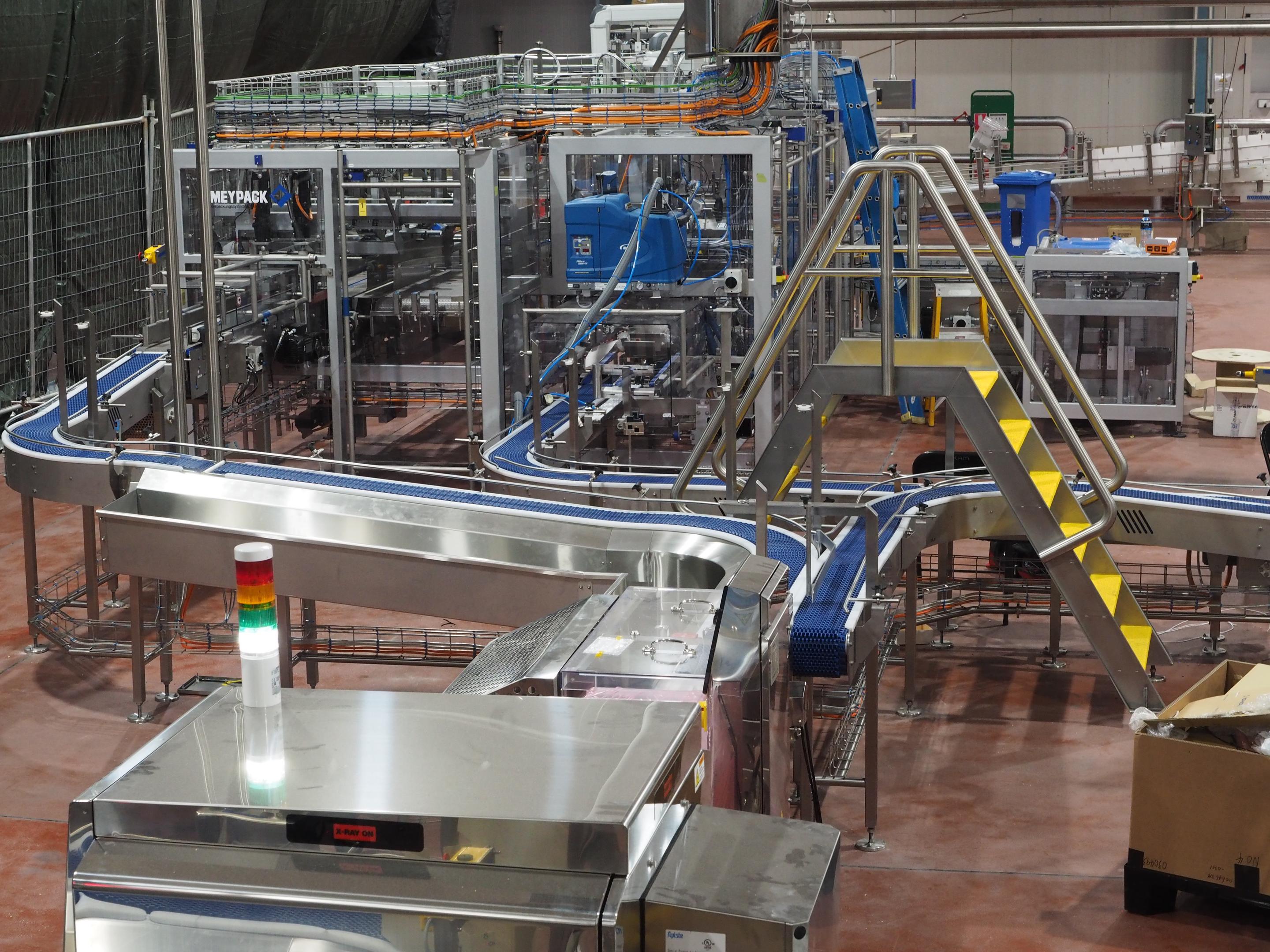 As food manufacturing evolves, Jarlams modern conveyor systems are driving greater efficiency, compliance, and hygiene through advanced automation and smart technology.
