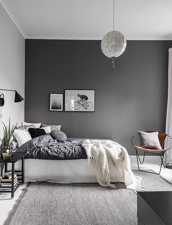 Pro Tips to Achieve Balance in a Grey Bedroom