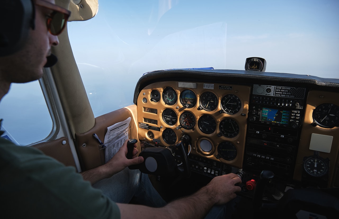 cockpit view during VFR flight