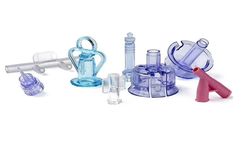 Precision injection molded pharmaceutical plastic containers meeting strict industry safety and regulatory standards