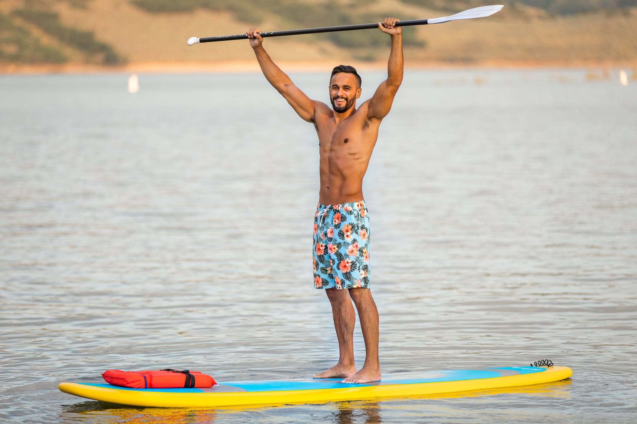 inflatable paddle boards are sup boards with an adjustable paddle 