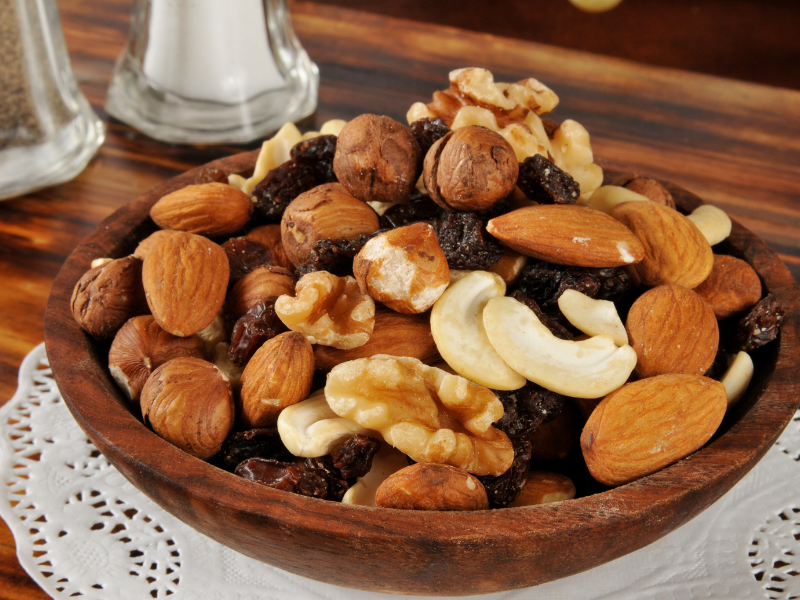 Picture of protein-packed trail mix in a bowl.