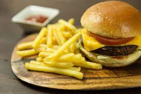 Come aprire un ristorante - Cibo che potresti trovare nei ristoranti fast food