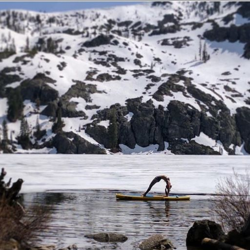 sup yoga in winter