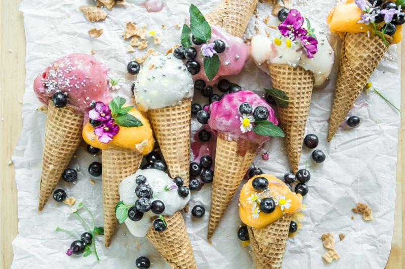 add photos to build an impressive ice cream shop website