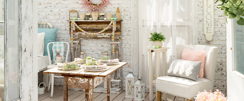 A shabby chic interior design style may feature distressed vintage pieces, lots of pastels and whites. 