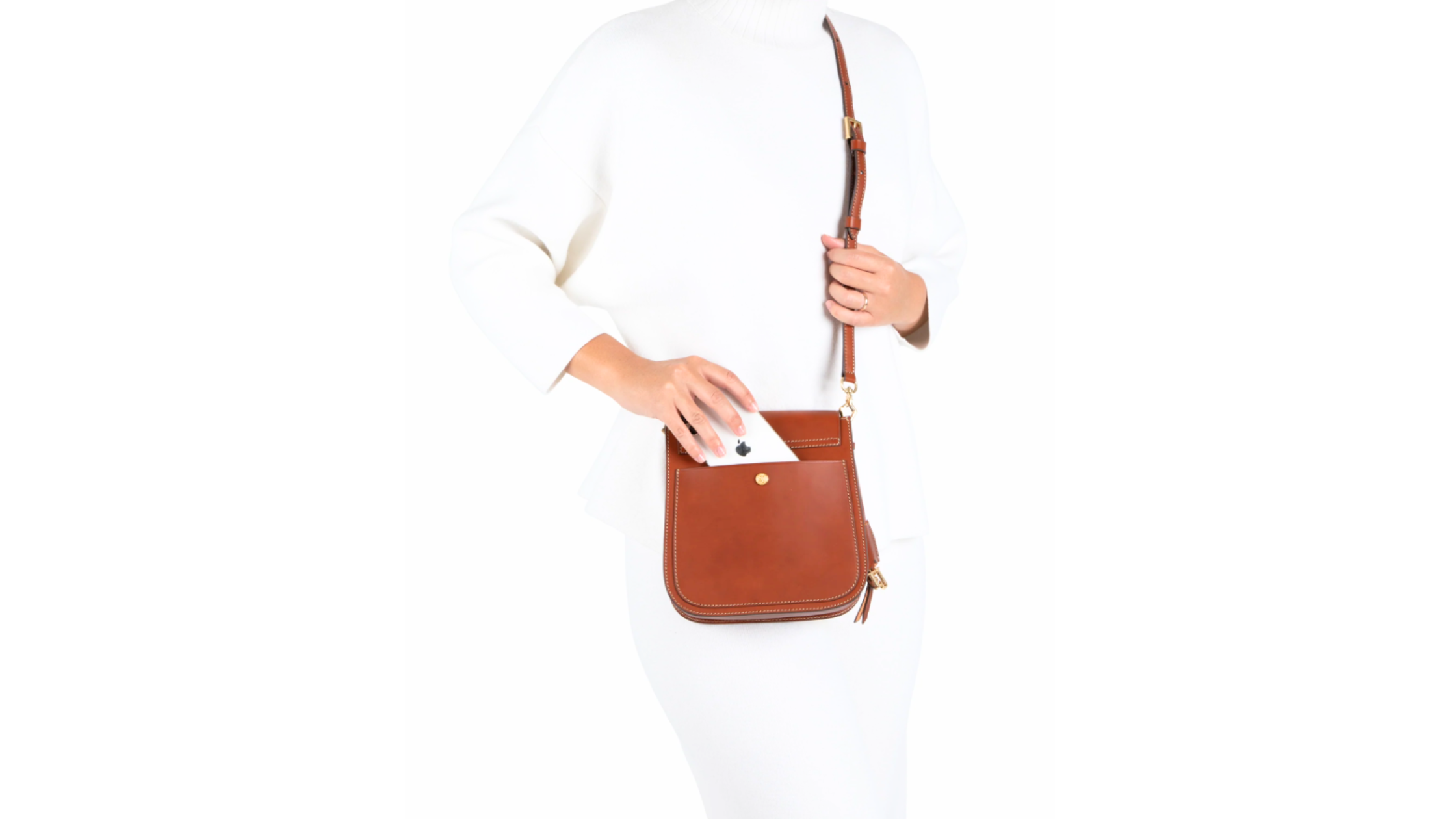 Leather crossbody bag: I Got U