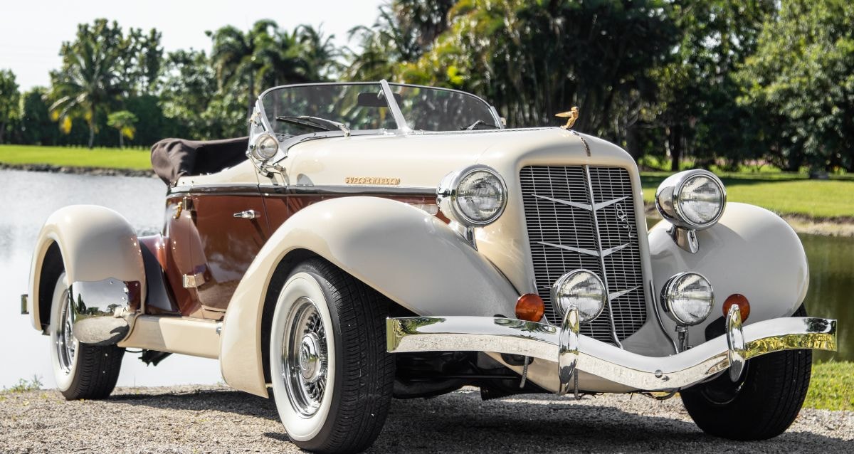 Use Luxury Car Shippers for classic car transportation