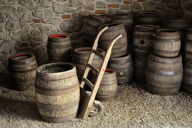 barrels, wood texture, beer