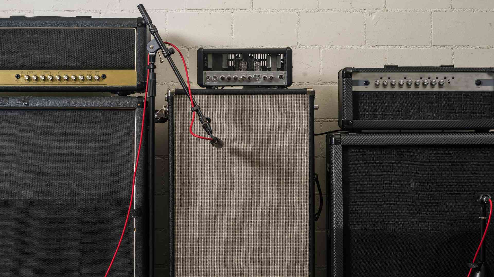 Miking guitar amp