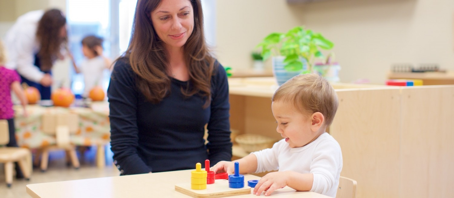 montessori school, montessori classroom