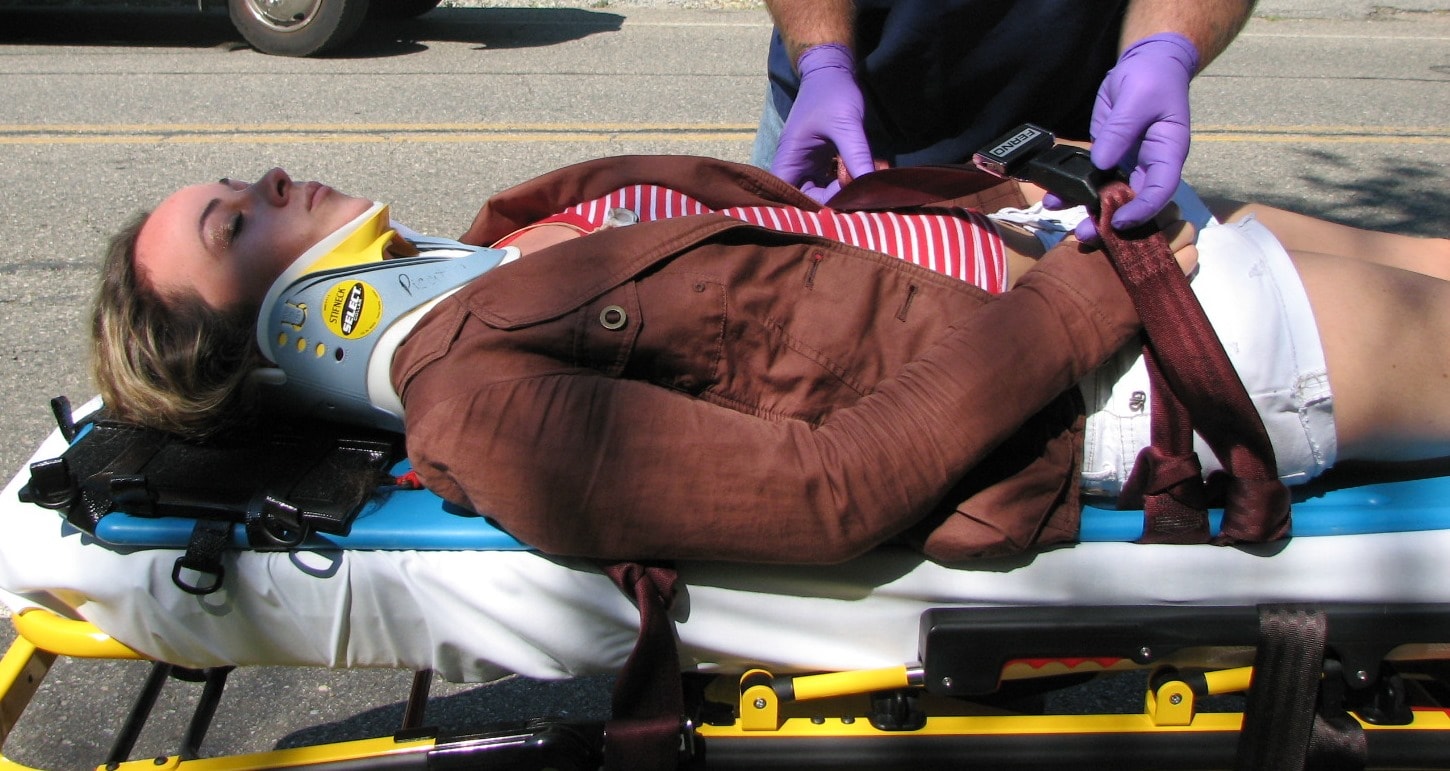 Cervical Collar Being Used in Emergency Medical Services. (Credits: Wikimedia Commons)