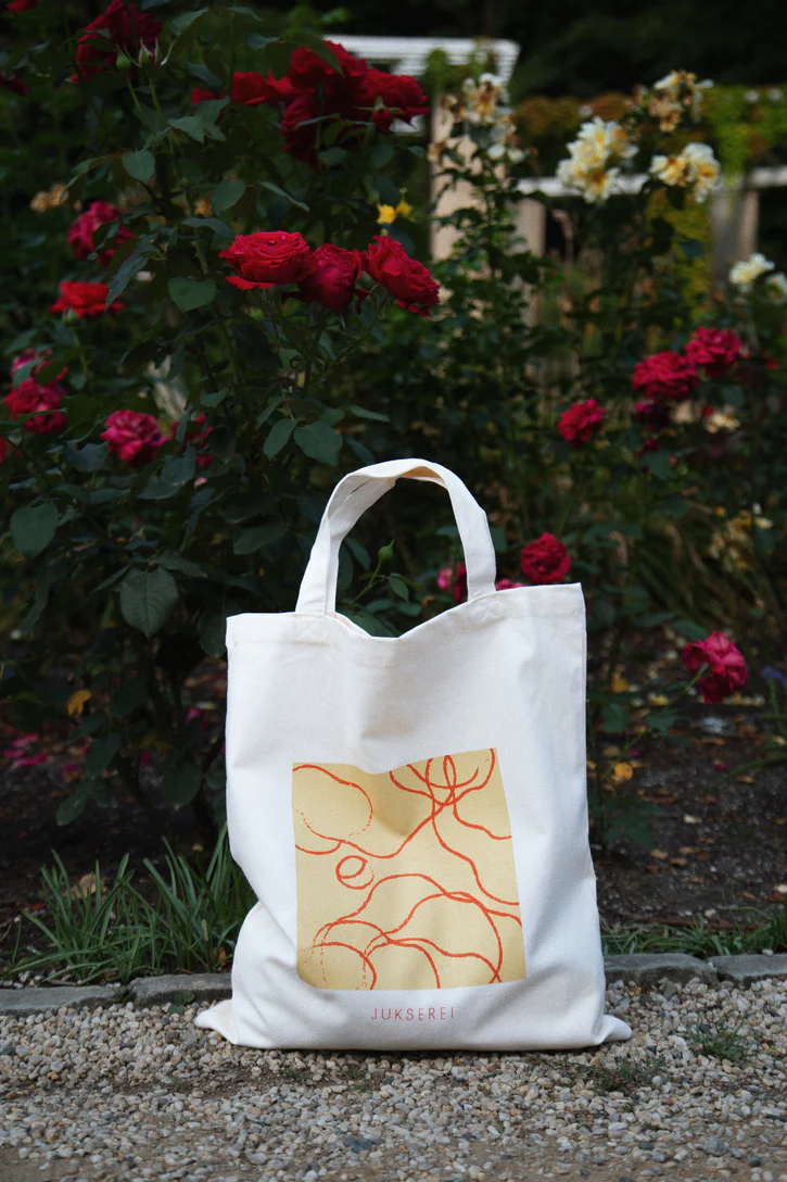 The Rose Tote Bag (jukserei.com)