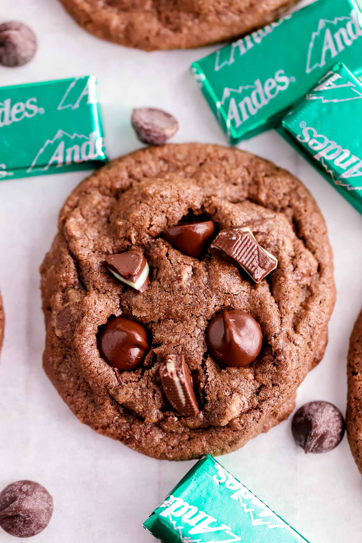 Andes mint chocolate cookie surrounded by Andes mints