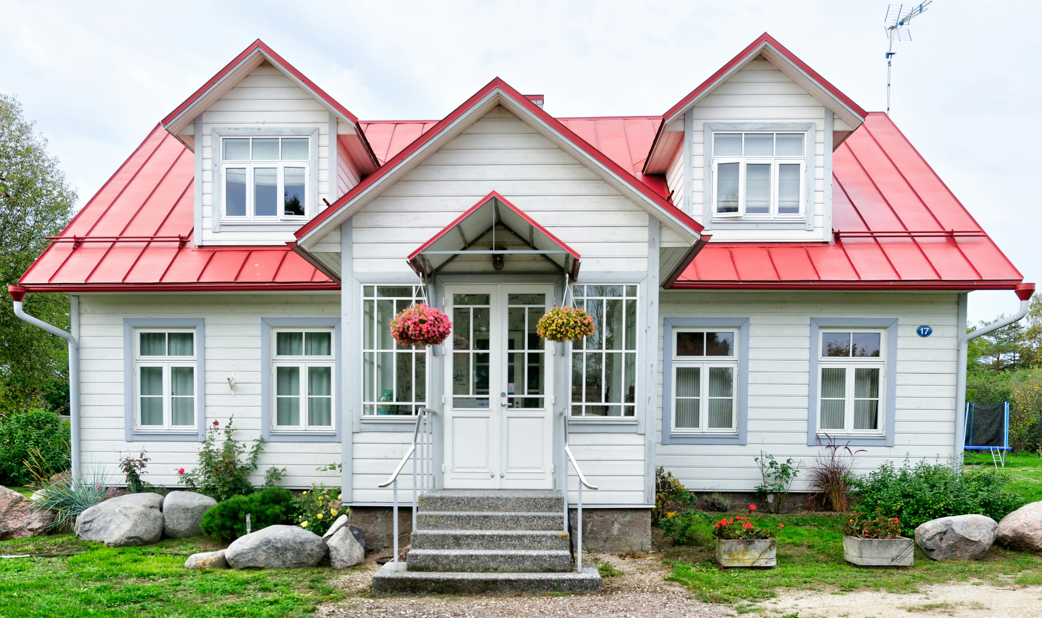Single family house owned by real estate investor.