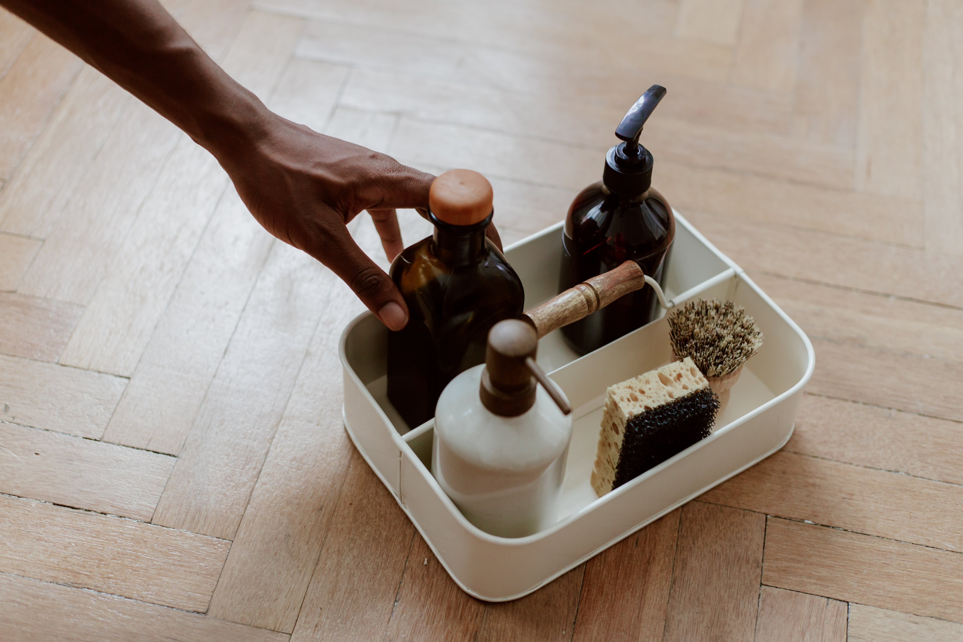 vinyl record cleaning solution, dish soap, soapy mixture