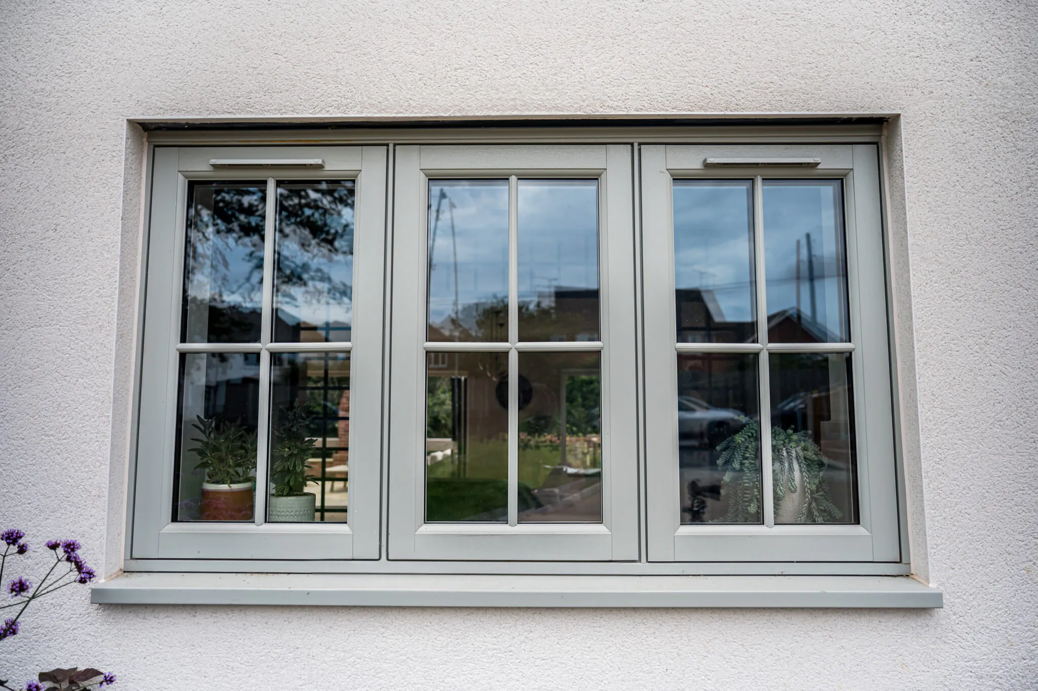 casement window with tempered glass