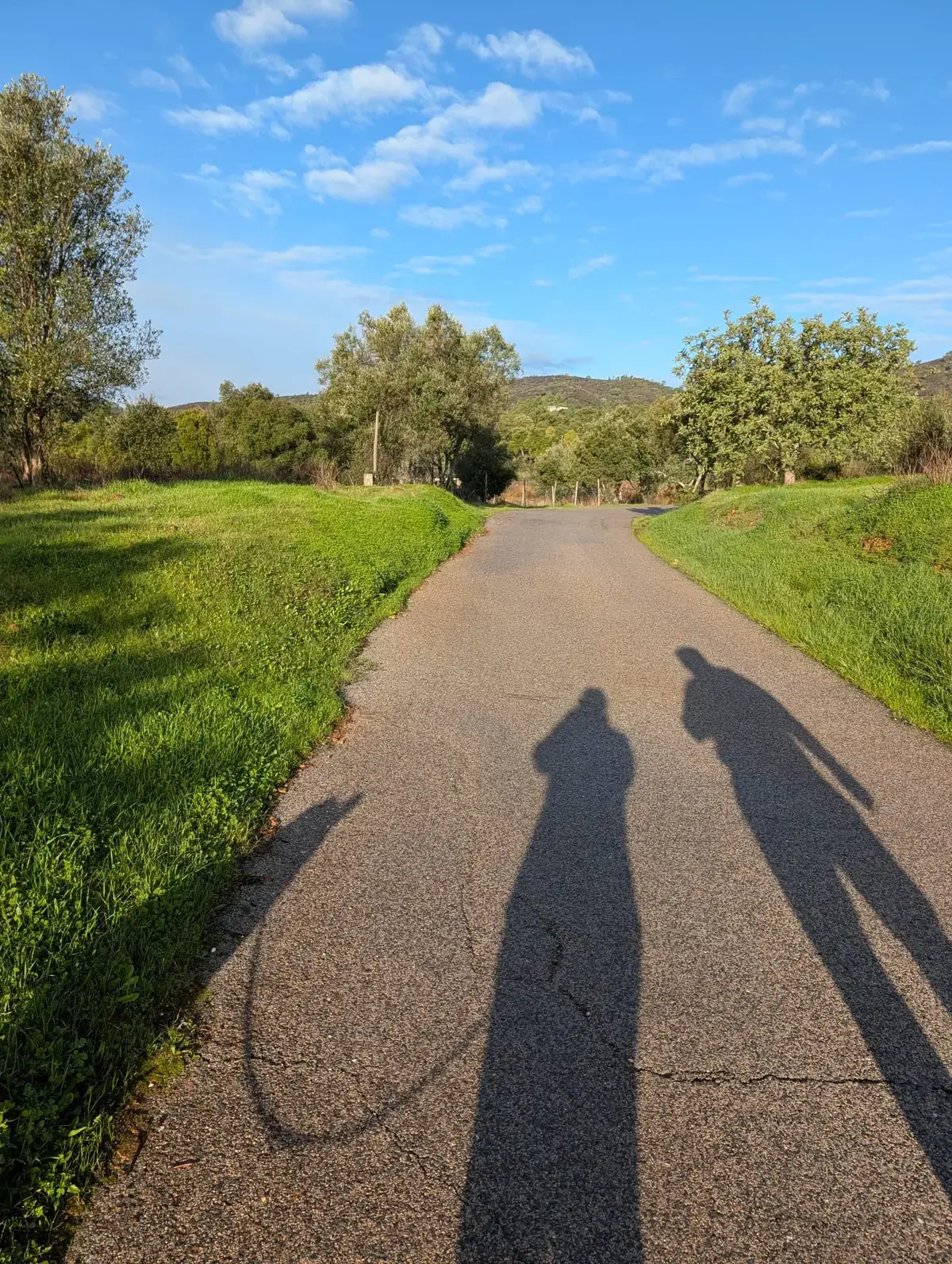 Reiseeindruck aus Spanien mit Naturkulisse während einer Remote-on-Road-Tour