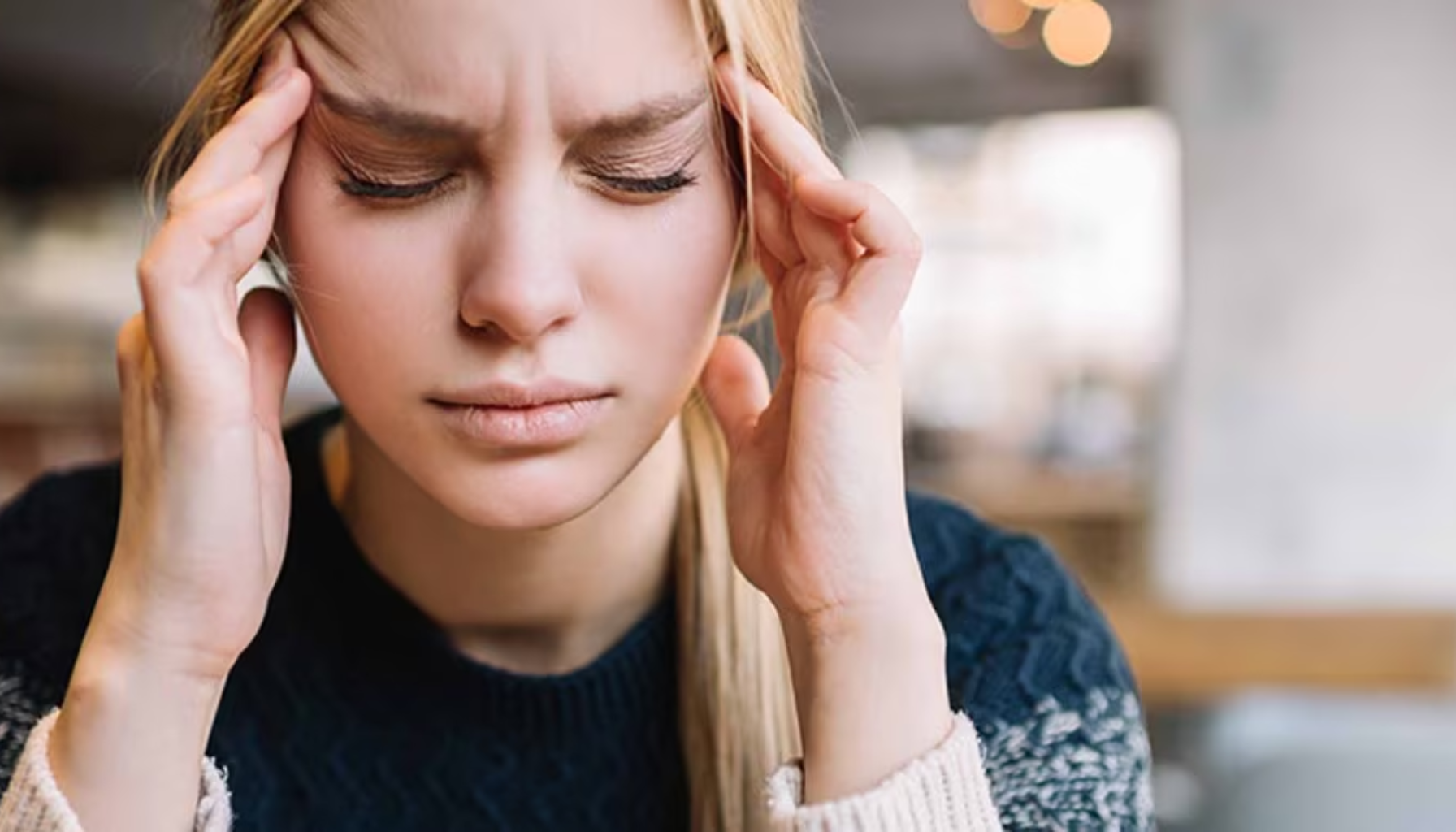 Kvinne med lukkede øyne holder seg for tinningene, ser ut til å ha hodepine. migrene of migraine behandling av migrene symptomer på migrene forebyggende behandling pulserende hodepine migraine and fysisk aktivitet migraine and tension kronisk migrene andre symptomer of headache 72 timer 4 72 timer migraine hodepine dager per kvalme oppkast høyt blodtrykk the and behandling ofte aura legemidler symptomer headache 15 dager hodepinen migreneanfall anfall forebyggende bør andre flere hos mer opplever timer finnes kvalme pulserende triptaner får kvinner hodet kommer vanlig under smertestillende stress kronisk minst typer tre ulike tid eksempel symptomene vanligvis fleste viktig søvn dager hjernen smertene lys svært behandles norge type prøve anfallene effekt regelmessig spenningshodepine nevrolog hjelpe redusere kalles