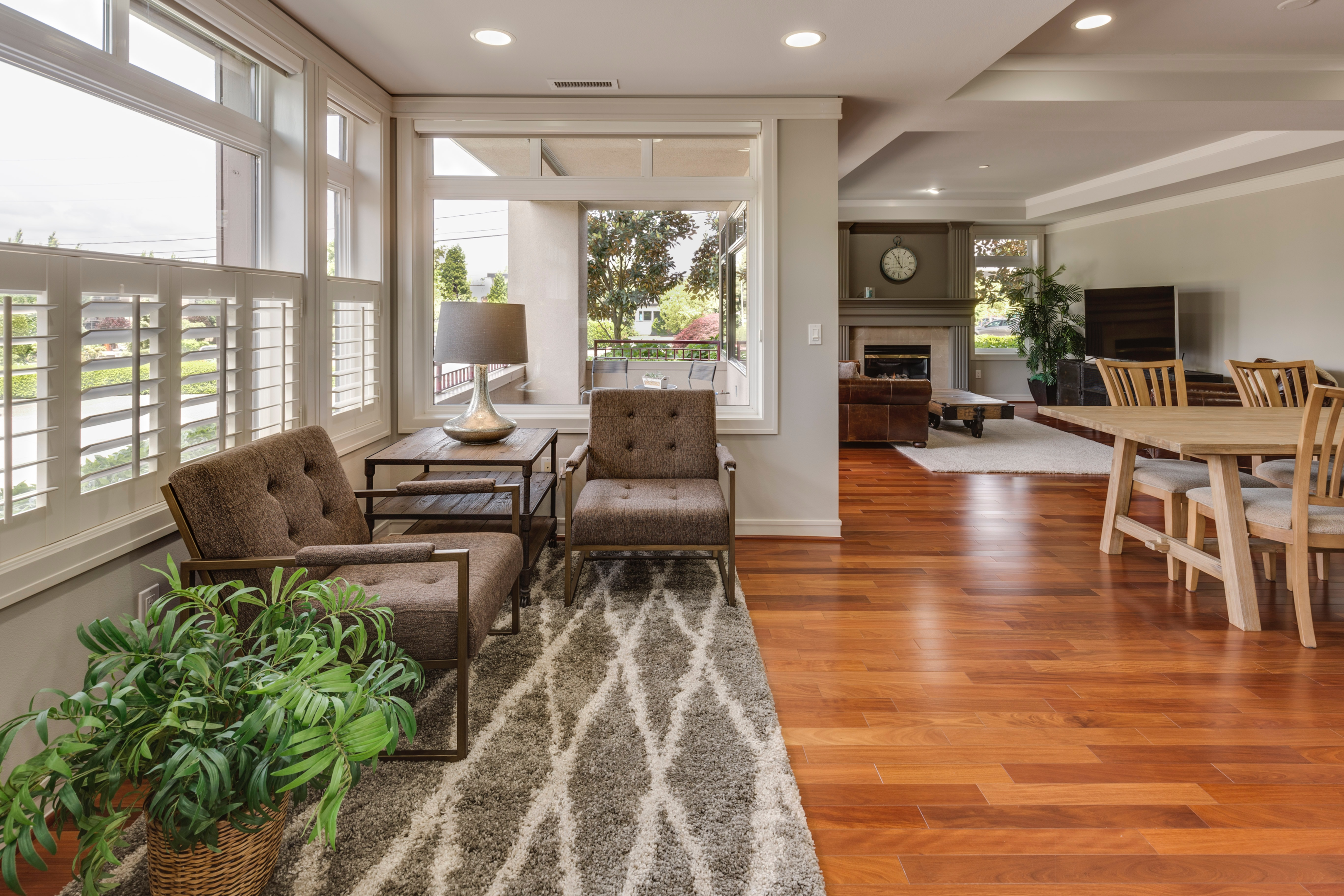 A lovely open plan living area with good flow, no clutter and plenty of sunlight