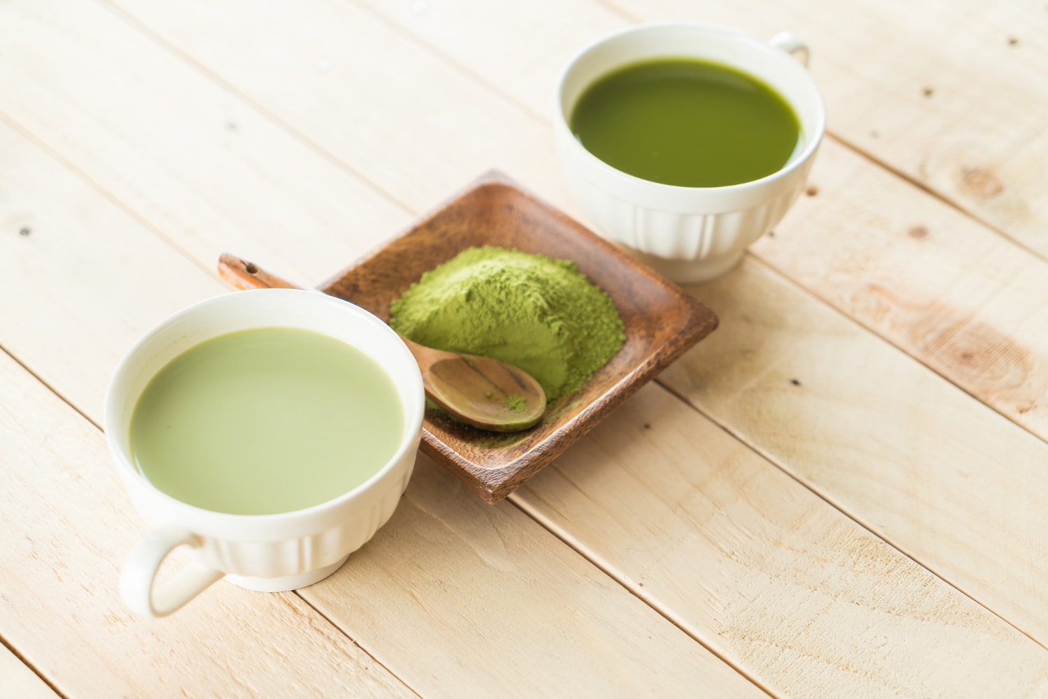 herbata matcha z dodatkiem mleka roślinnego