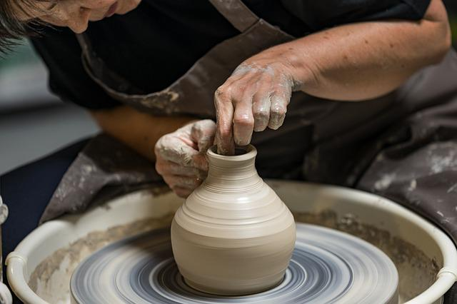 potter, how to choose a successful craft business