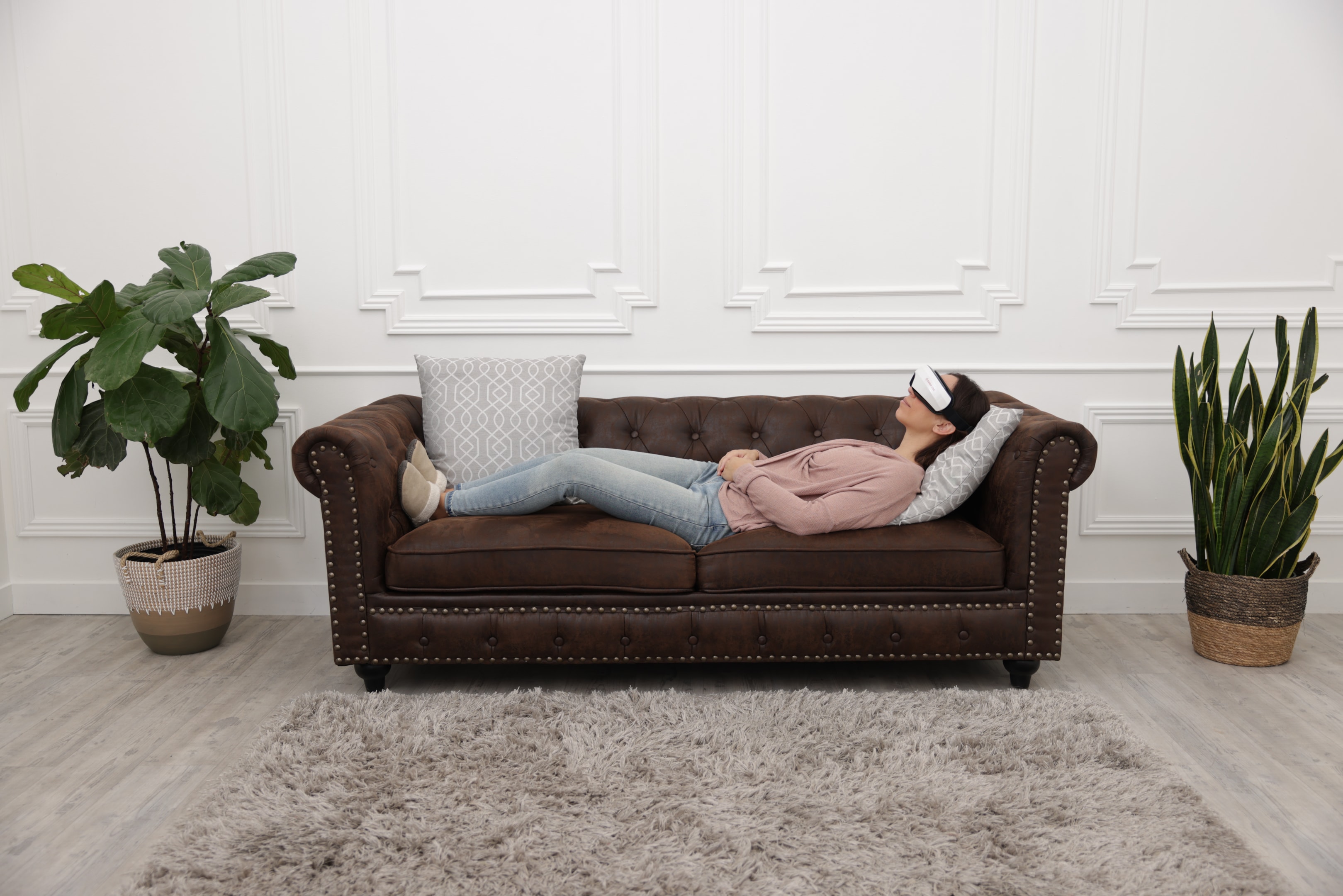 Illustration of a person receiving a relaxing massage with soothing heat