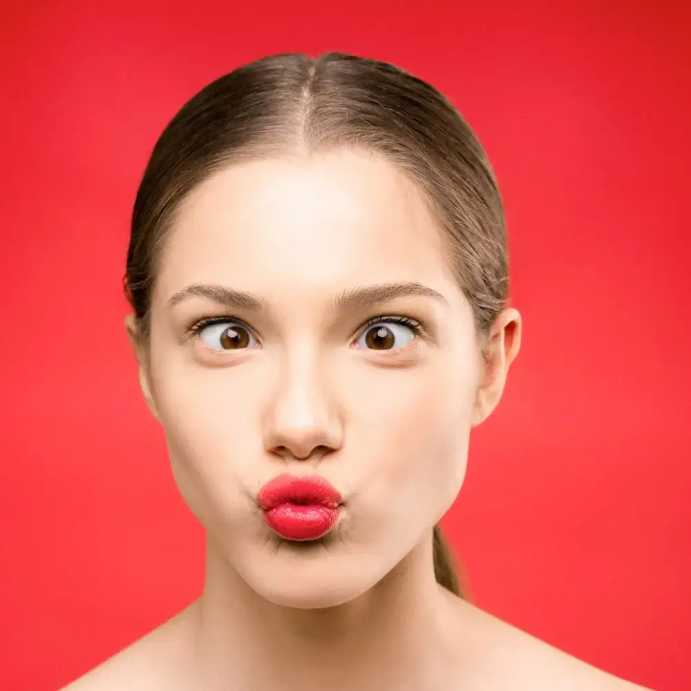 Top 4 Best Moisturizing Lipstick | Our Top 4 Picks