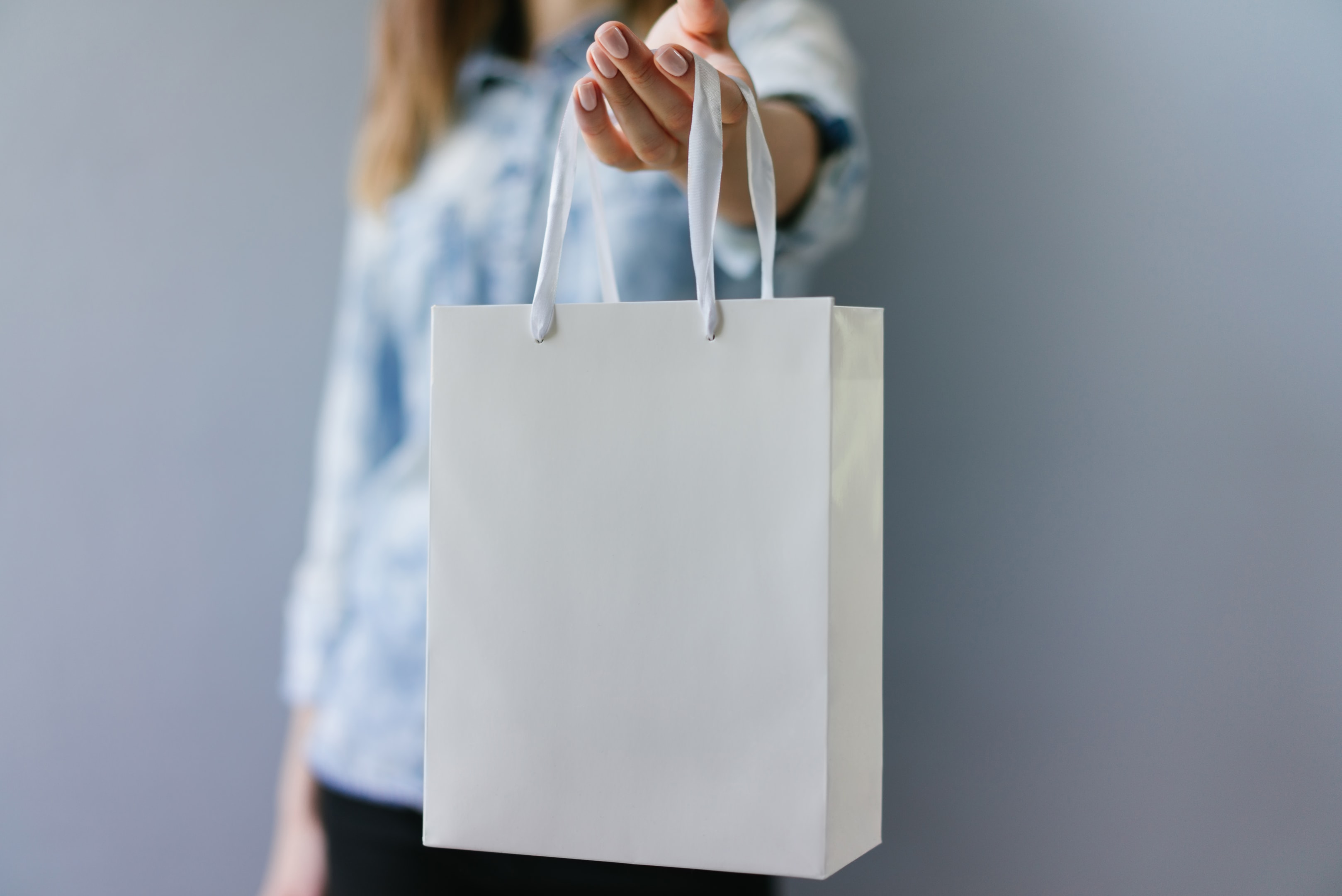 Corporate gift bags and custom packaging - building brand awareness