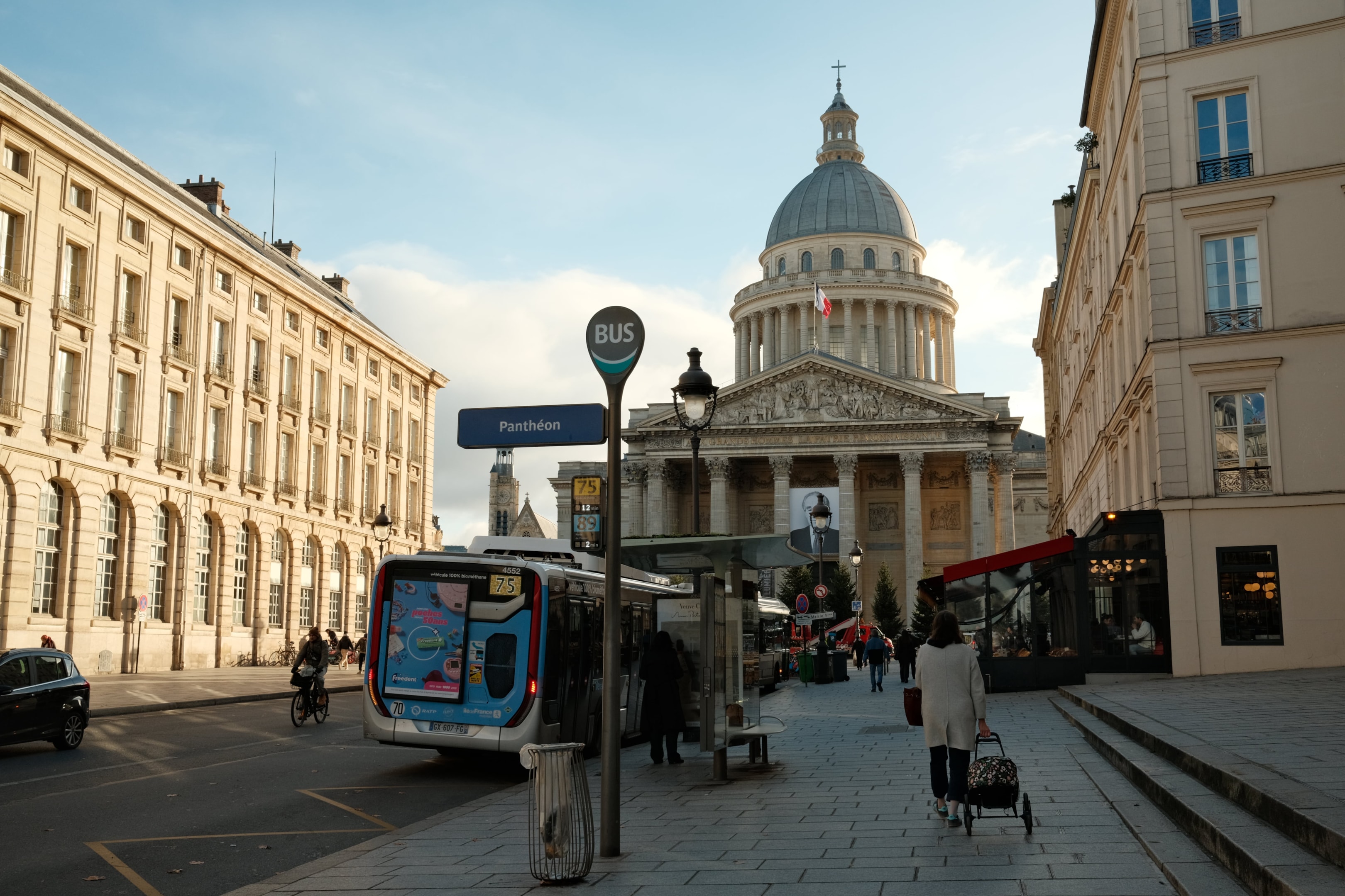 Straße vor dem Pantheon