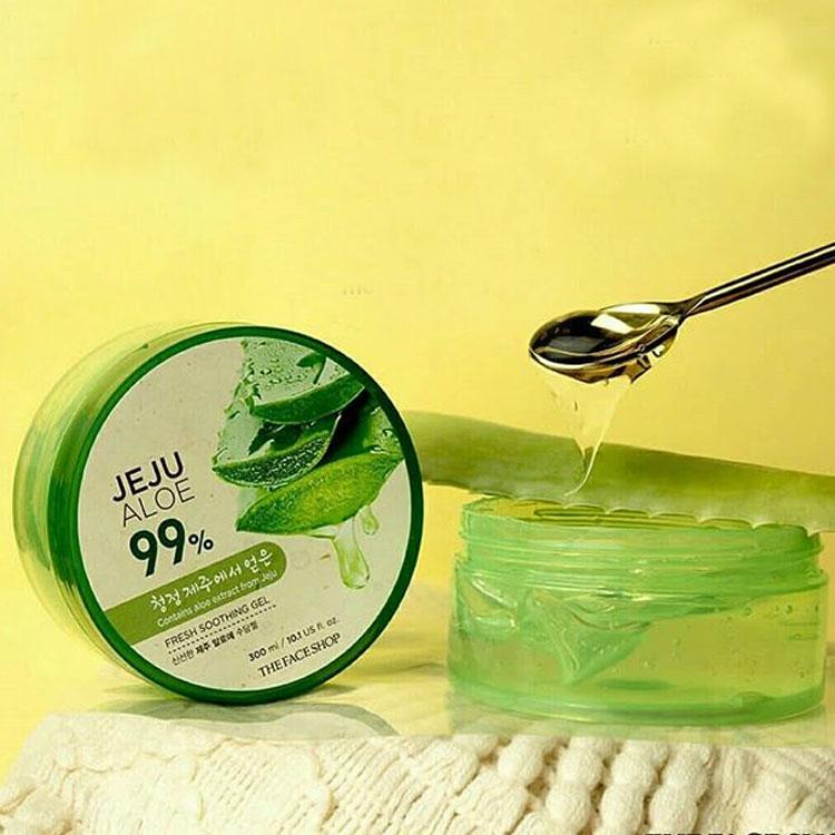 Jeju Aloe Fresh Soothing Gel